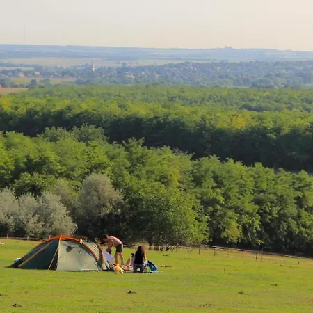 Dharma Horse Shelter & Farmping Siofok